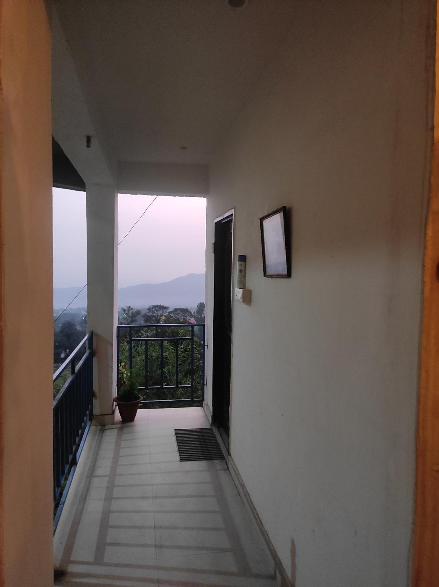 Hill Veu Home Bir Billing Exterior foto